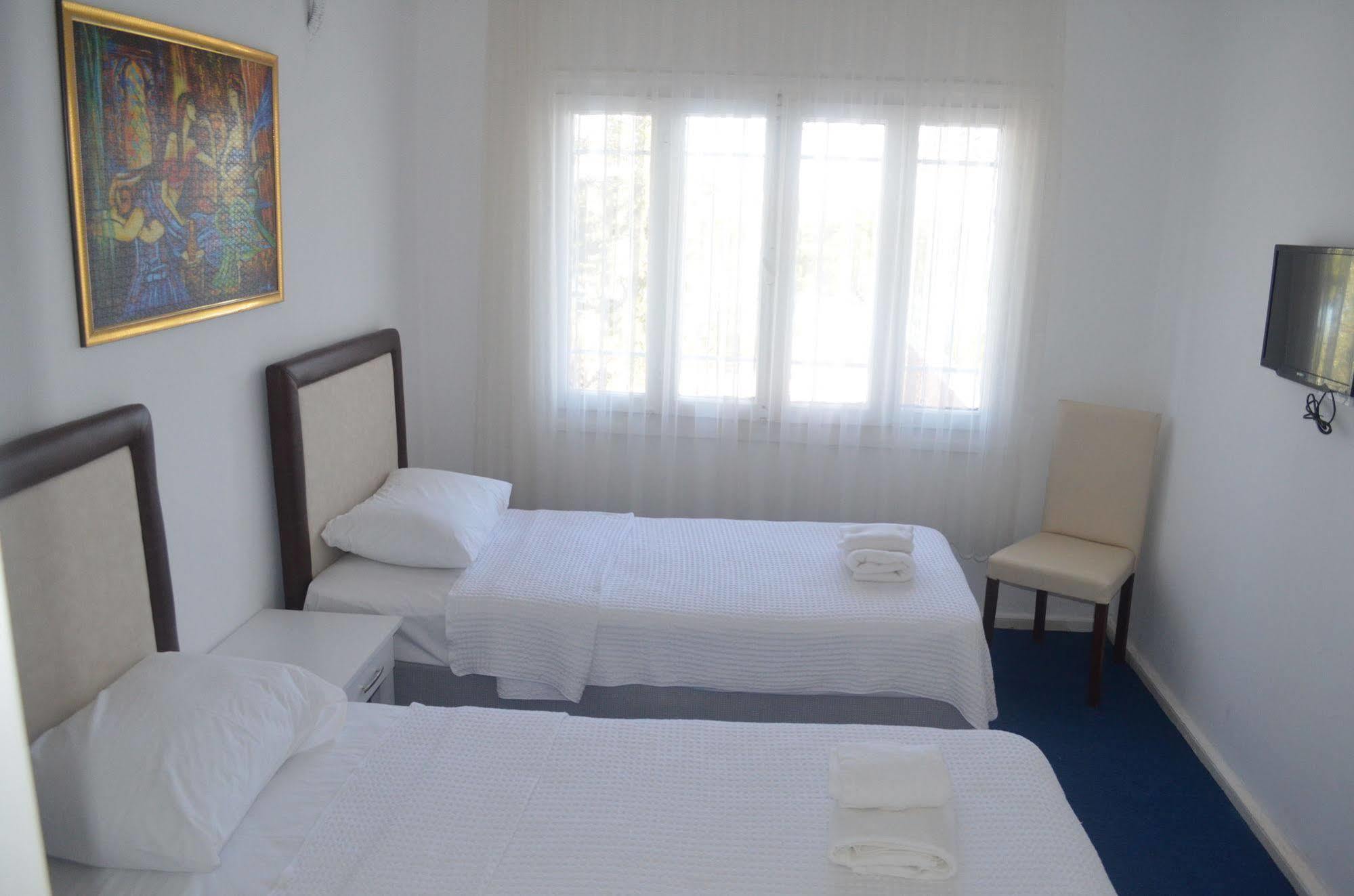 Lacivert Hotel Ayvalı エクステリア 写真