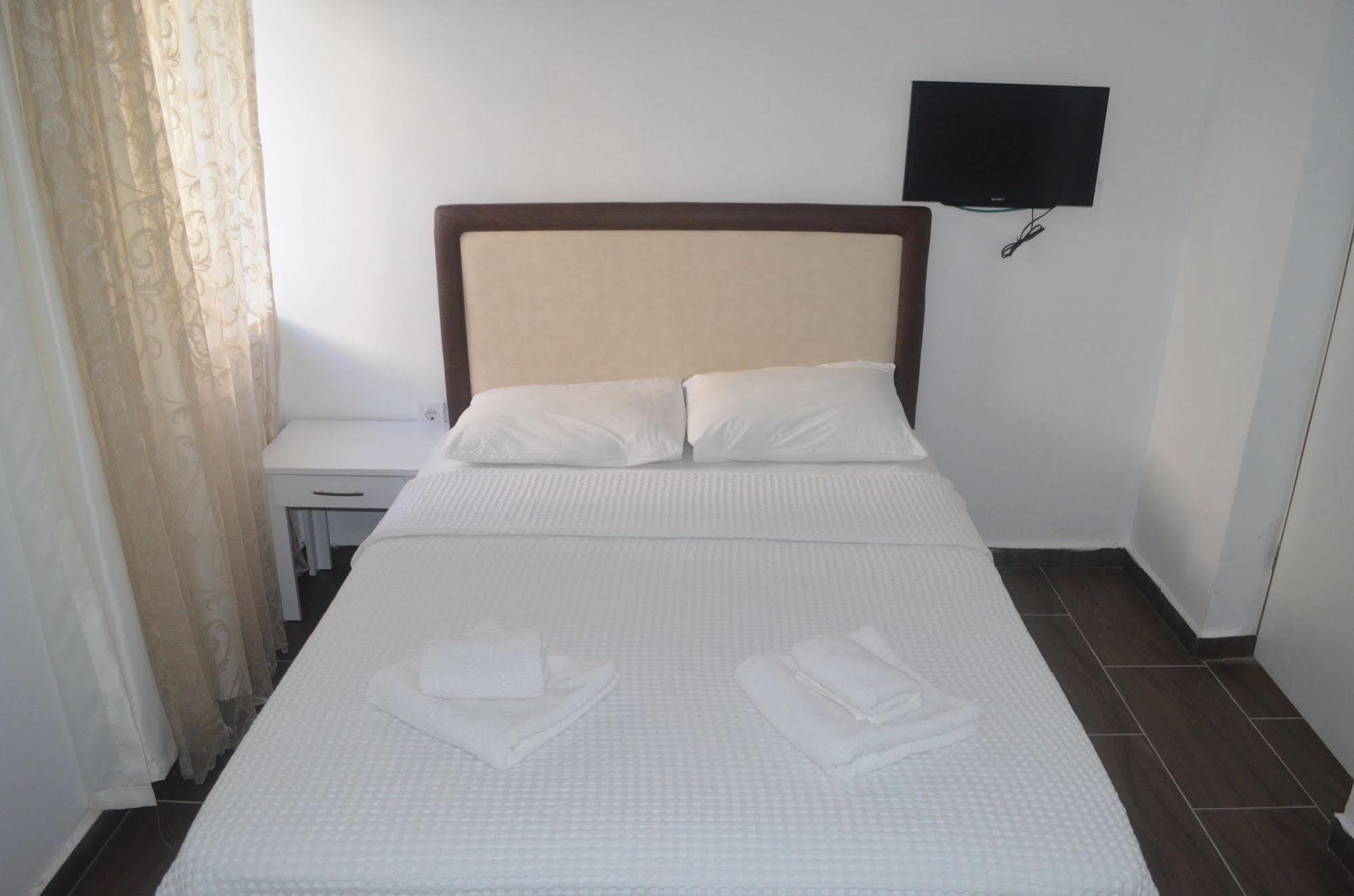 Lacivert Hotel Ayvalı エクステリア 写真