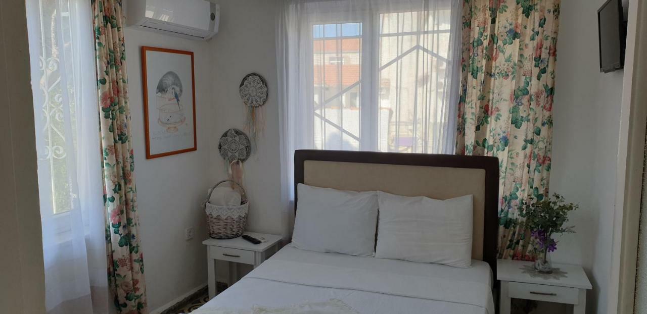 Lacivert Hotel Ayvalı エクステリア 写真